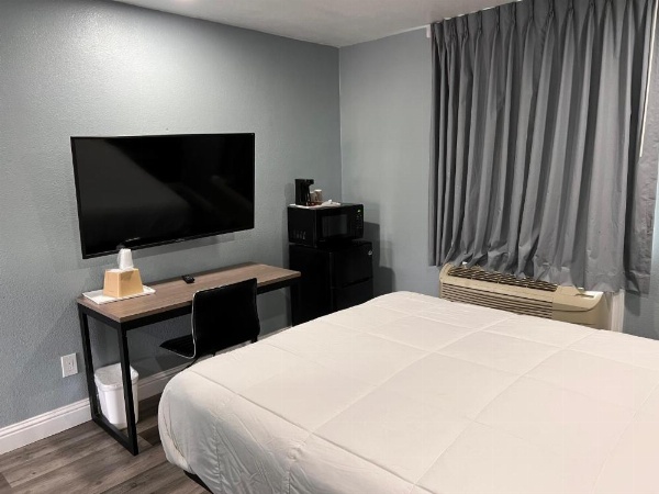 Surf City Inn & Suites image 8